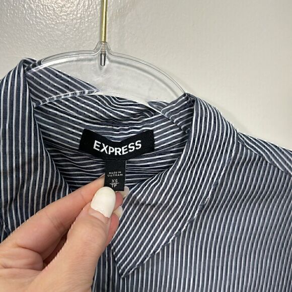 Express Women Shirt Navy White Vertical Striped Button Up Roll Sleeve Size XS TP - Picture 3 of 6